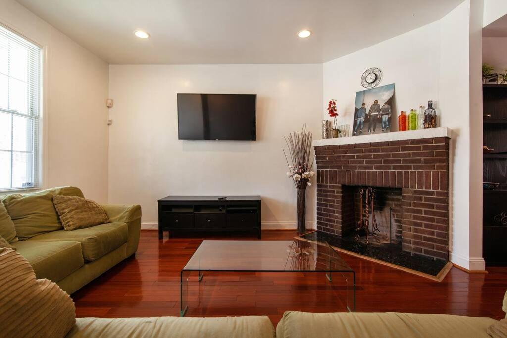 Relaxing, Spacious, Private, Walkable In Petworth! Washington Eksteriør bilde