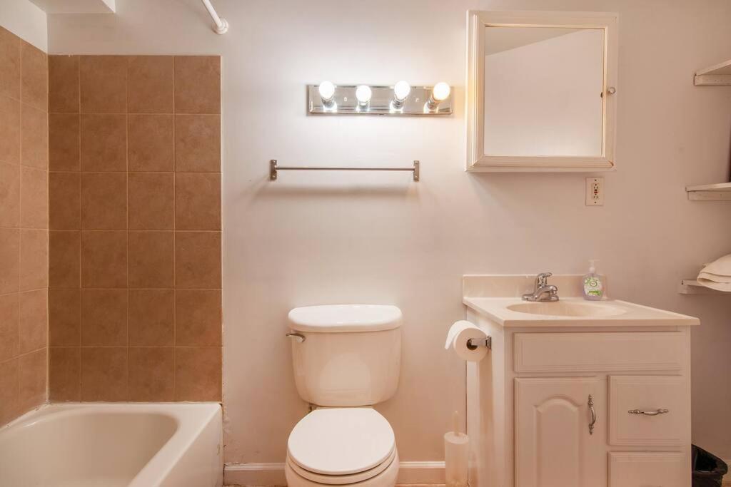 Relaxing, Spacious, Private, Walkable In Petworth! Washington Eksteriør bilde