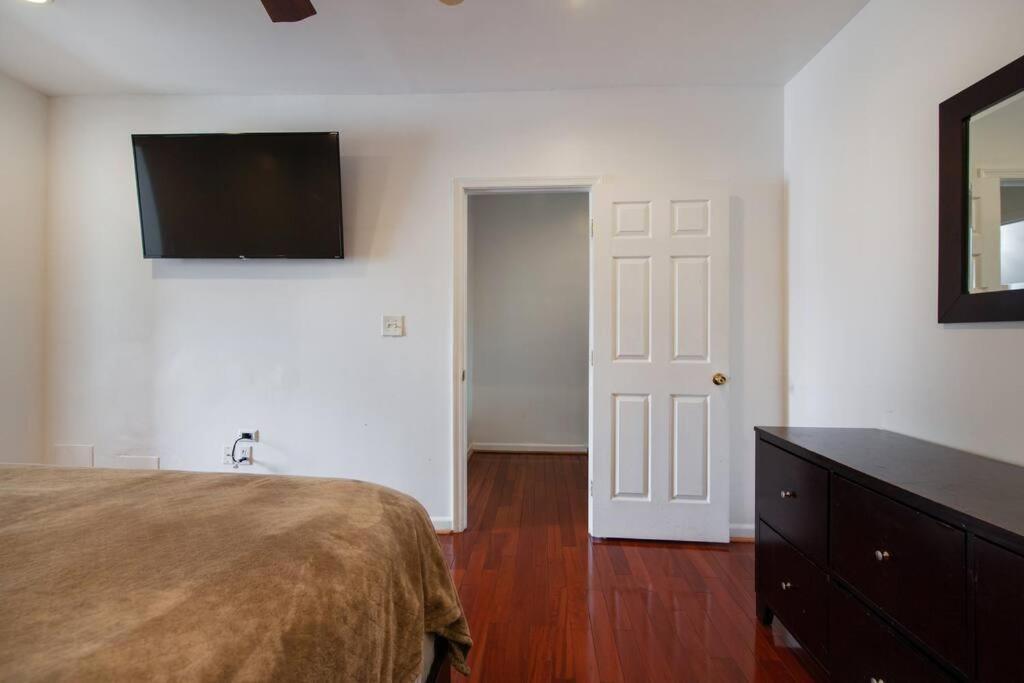 Relaxing, Spacious, Private, Walkable In Petworth! Washington Eksteriør bilde